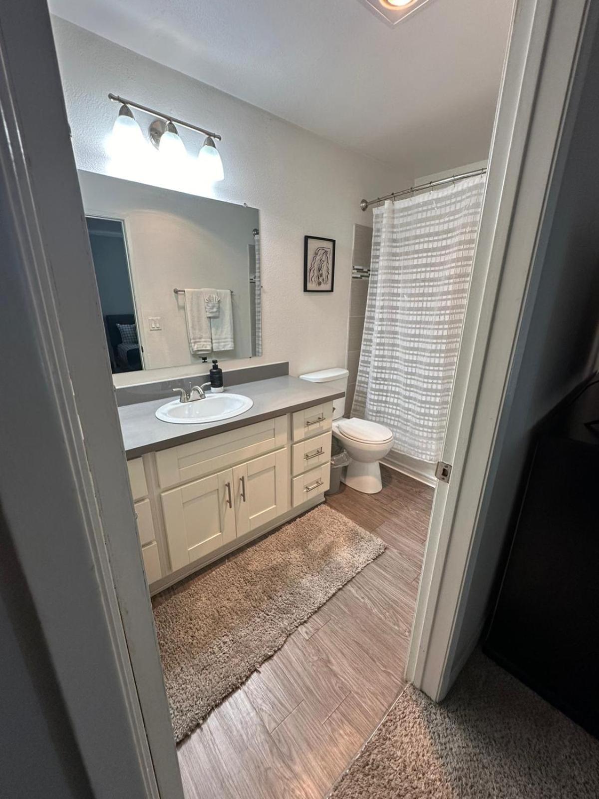 Hollywood Two Bedroom Close To Universal * Los Angeles